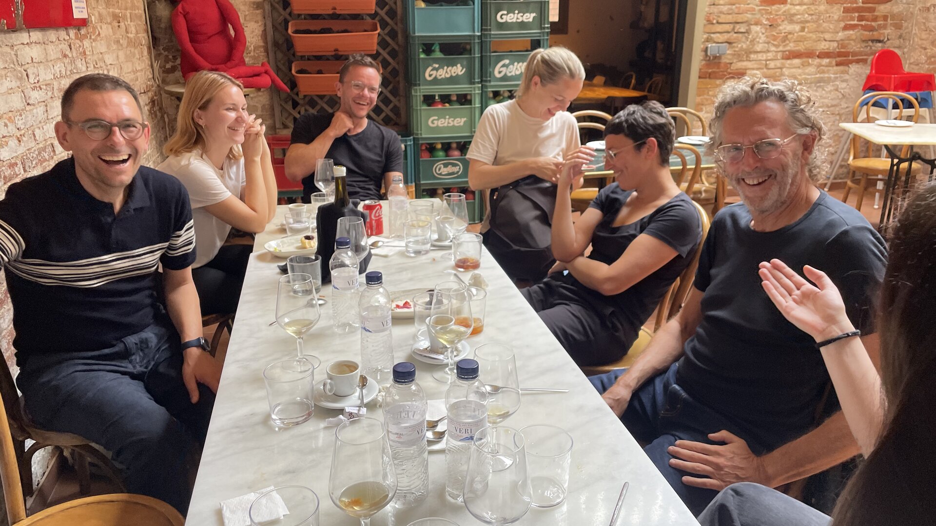 sags-Team bei einem gemütlichen Abendessen.