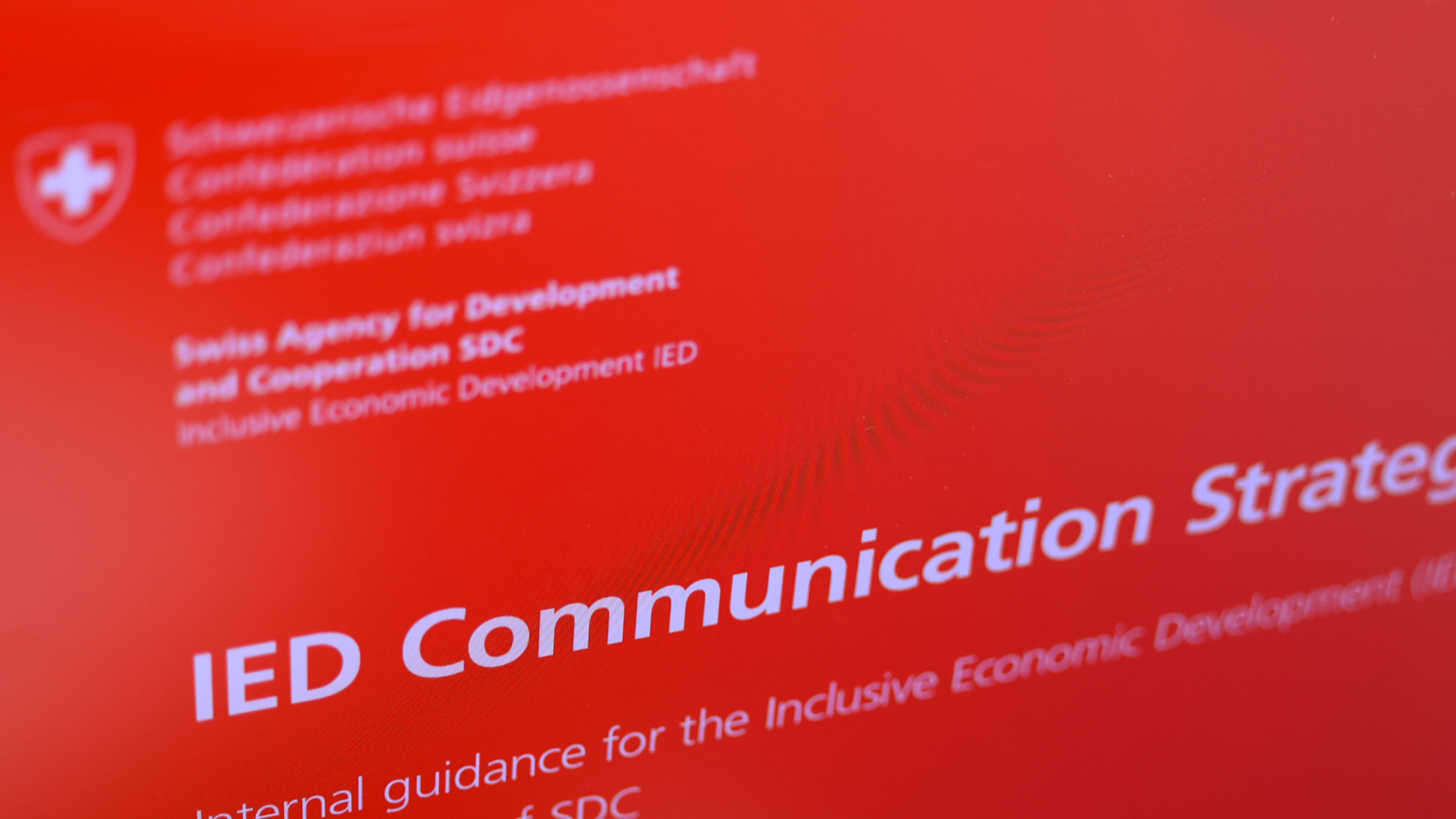 Nahaufnahme IED Communication Strategy 